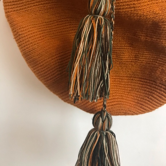 🏝Unique Knit Colombian Crossbody - Picture 3 of 10